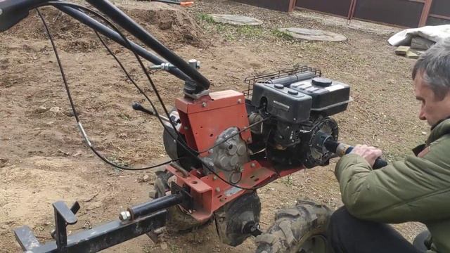 Заводим мотоблок с помощью шуруповерта