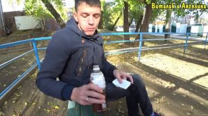 ШАУРМА НА ЖД ВОКЗАЛЕ ЗА 150 РУБЛЕЙ / ОБЗОР ШАУРМЫ / ПРОБУЕМ ШАУРМУ