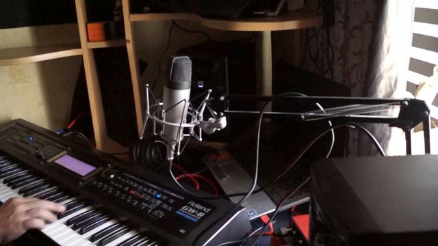 кавер на песню гр.Божья коровка на ROLAND GW-8 смотреть онлайн