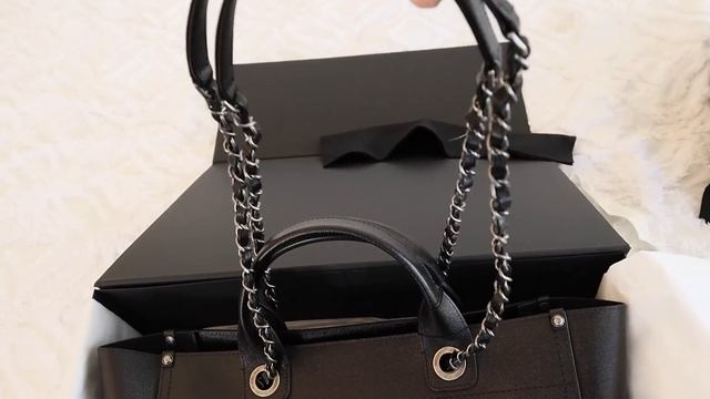 CHANEL Bag Unboxing | 2020 смотреть онлайн