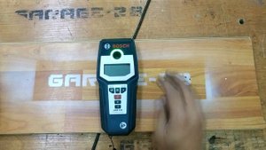 BOSCH GMS120 ПРОФЕССИОНАЛЬНЫЙ ДЕТЕКТОР СКРЫТОЙ ПРОВОДКИ, ПОИСК МЕТАЛЛОКОНСТРУКЦИЙ И ДЕРЕВЯННЫХ БАЛО