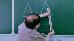 Построение проекций конуса и его аксонометрического изображения.