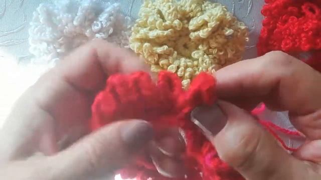 Как связать крючком резинку для волос. Резинка-хризантема.