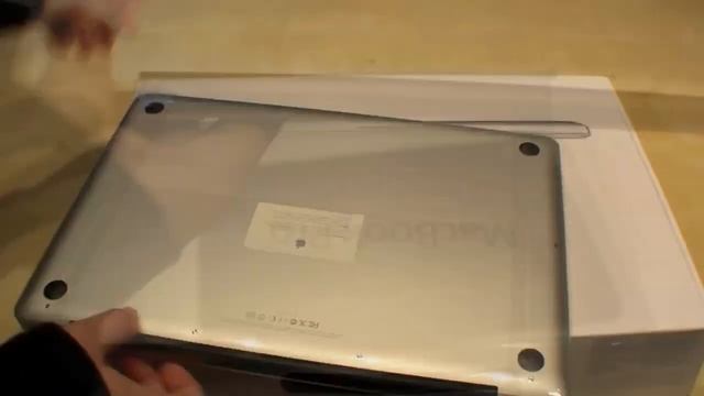 Apple MacBook Pro 15-Inch Intel Core i7 Hands On - German смотреть онлайн