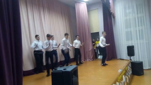 Женщина я не танцую танец 9 класс