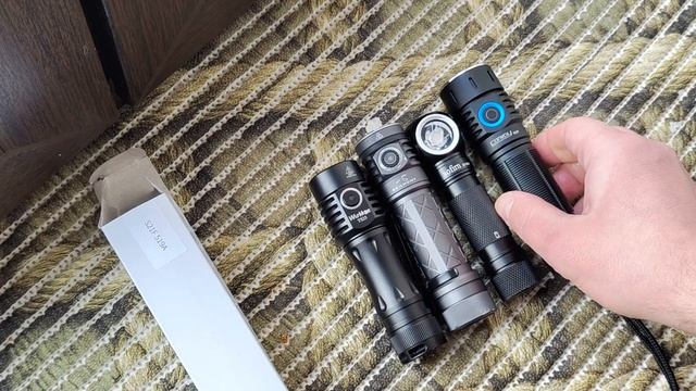 Обзор фонаря Convoy S21F - high CRI квадрипл с Nichia 519A и температура от 2700K до 5700K смотреть онлайн