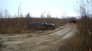 Hummer H3 и Нивы... Грязь и горки
