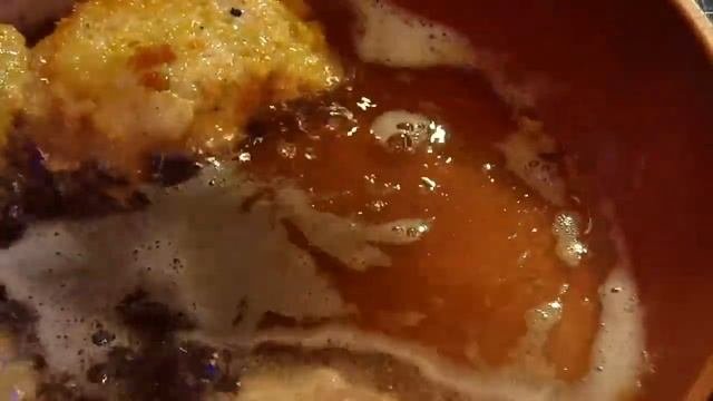Прекрасный ужин для холостяка. Лепешки из куриной грудки с соусом Тар-Тар.