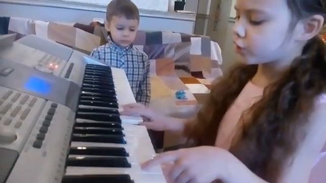 Поздравляем папу с днём рождения. Авторская песня)