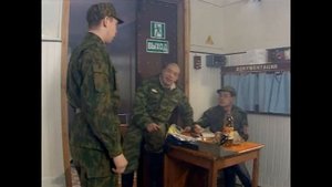 СОЛДАТЫ(((Рылеев помогает Соколову с письмом)))