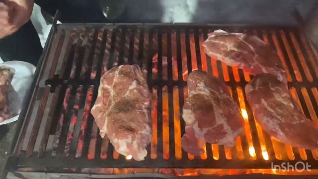 Стейки из мяса и рыбы на решетке гриль! смотреть онлайн