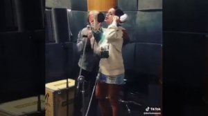 Певица Слава