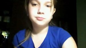 Как жуют жвачки нормальные девочки.И как жую я......