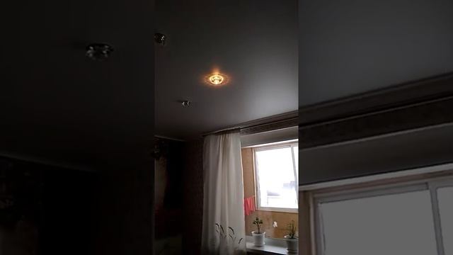 Комната, искусственный камень, натяжные потолки смотреть онлайн