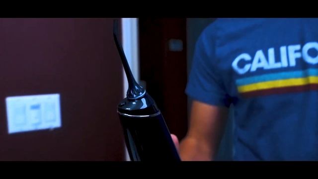 Liberex Update Cordless Water Flosser FC2660 Black смотреть онлайн