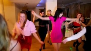 Танцевальный батл - Танцуй пока молодая девочка Рая