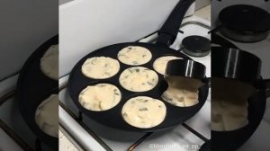 Оладьи на кефире с начинкой внутри из яиц и лука рецепт