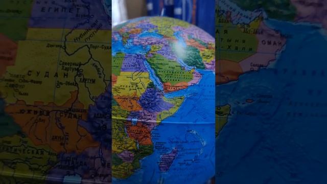 Подарки выпускникам детских садов. Что подарить ребёнку? Глобусы