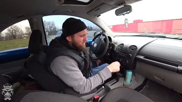 Обзор VW Beetle: В потоке взгляд весь твой / Ходовая от Golf 4 / Кузов лучше не бить смотреть онлайн