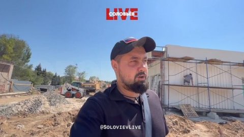 Строительство домов в Мариуполе продолжается круглосуточно