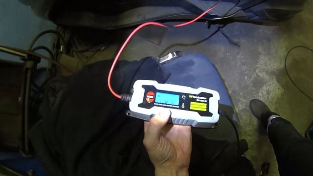 Yamaha majesty 400 (Правильная зарядка аккумулятора) часть 1 смотреть онлайн