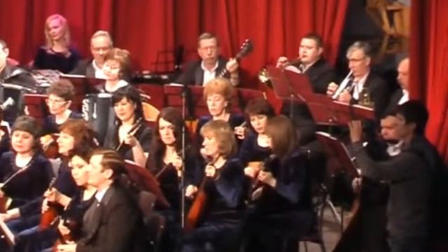 Сл. М.Лисянского, муз. Б.Мокроусова - Осенние листья (Солистки -- Ирина Сергеева и Наталья Иванова) смотреть онлайн