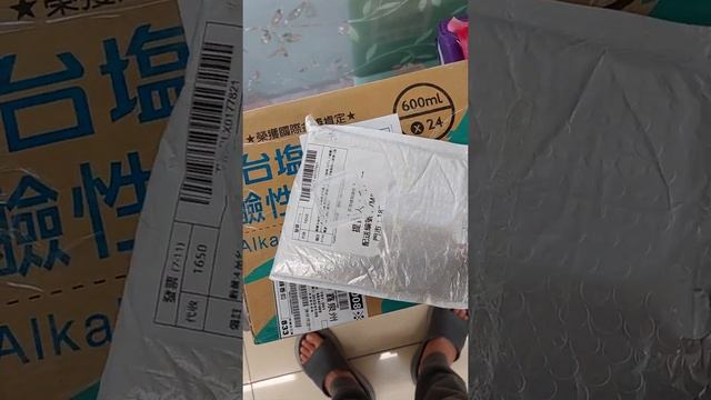 FB 臉書 販售不到1000元的 ambie wireless earcuffs 詐騙耳機 到貨開箱 請小心(不要)受騙 смотреть онлайн