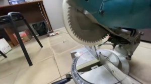 Торцовочный пила makita