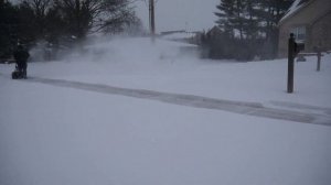 BATTERY vs. GAS // Toro 60V Snow Blower REVIEW