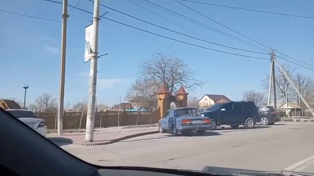 По Счастливцево от берега моря и до выезда из Счастливки на Генгорку