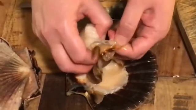 Морские Гребешки ?| Как разделать гребешка: открыть,отделить мясо,замариновать и приготовить!