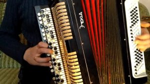 Александр Розенбаум - Гоп - стоп Кавер на Баяне.mp4