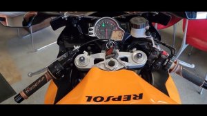 2009 Honda CBR 1000rr Repsol Edition.  Does this Two Brothers Exhaust sound great or what?