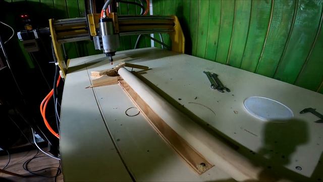 Гравировка на выгнутой поверхности. Фрезерую черенок лопаты! смотреть онлайн