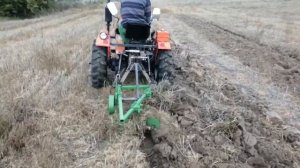 Работа двухкорпусного плуга с трехточечной навеской на кентавр т24