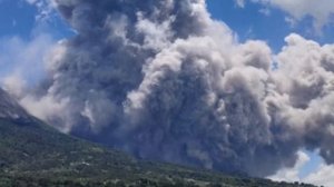 TERRIFYING MOMENTS IN THE CITY! Mount Merapi Erupts, Indonesia on 11 March 2023 |volcano merapi 202