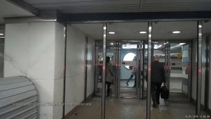 метро "Юго-Западная" выход // 10 мая 2018