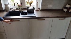 ВИДЕО ОБЗОР П-ОБРАЗНОЙ КУХНИ В СТИЛЕ ПРОВАНС.