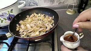 Рис с подливой из свинины. Очень вкусно!