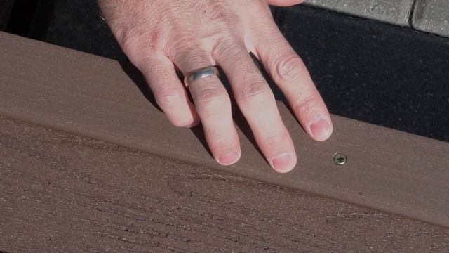 Усиленная терраса из древесно-полимерного композита в цвете «шоколад» смотреть онлайн