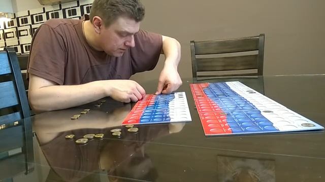 Собираем монетки по 10руб.))))
