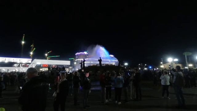 Открытие сезона фонтанов  Перспективный Фонтан Россия
