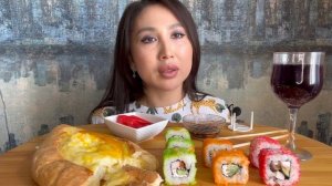 МУКБАНГ•Больше не говорим на эту тему!!!•хачапури по-аджарски и роллы•Ответы на ❓❓❓