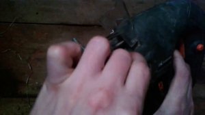 Видео: Как вставить пилку в электролобзик Прораб?