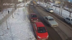 Маршрутки на ПП у школы №35 (ул. 40 лет Победы, 26 м/р)