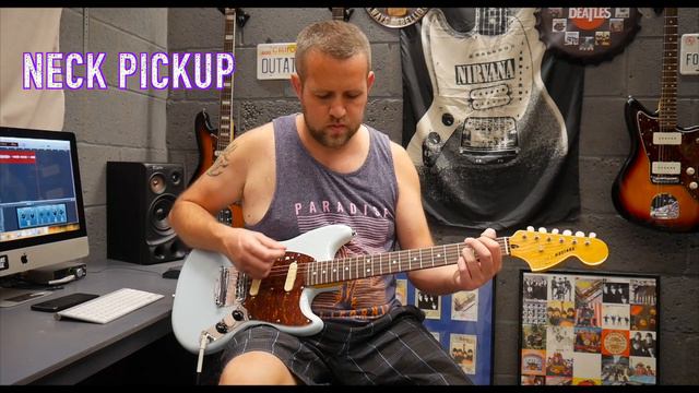 RARE 2011 Squier By Fender FSR Classic Vibe Mustang смотреть онлайн