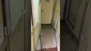 Поезд 061 Владивосток-Москва . Вагон СВ. В составе поезда нет душа .