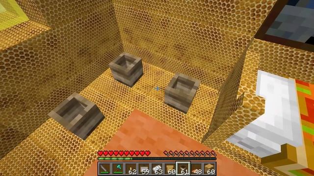 ЦУНАМИ ИЗ ПЧЁЛ ПРОТИВ ДОМА ИЗ МЁДА В МАЙНКРАФТ