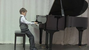 А. Роули. "В стране гномов"