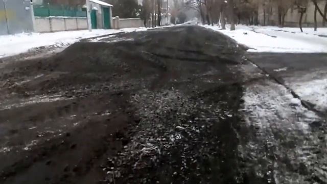 Video №39: Ремонт дороги по улице Белой Николаев смотреть онлайн